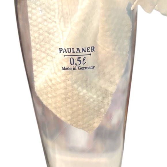 Vintage Paulaner München Weissbier Swirled German Beer Glass; .5 Liters - Picture 10 of 10
